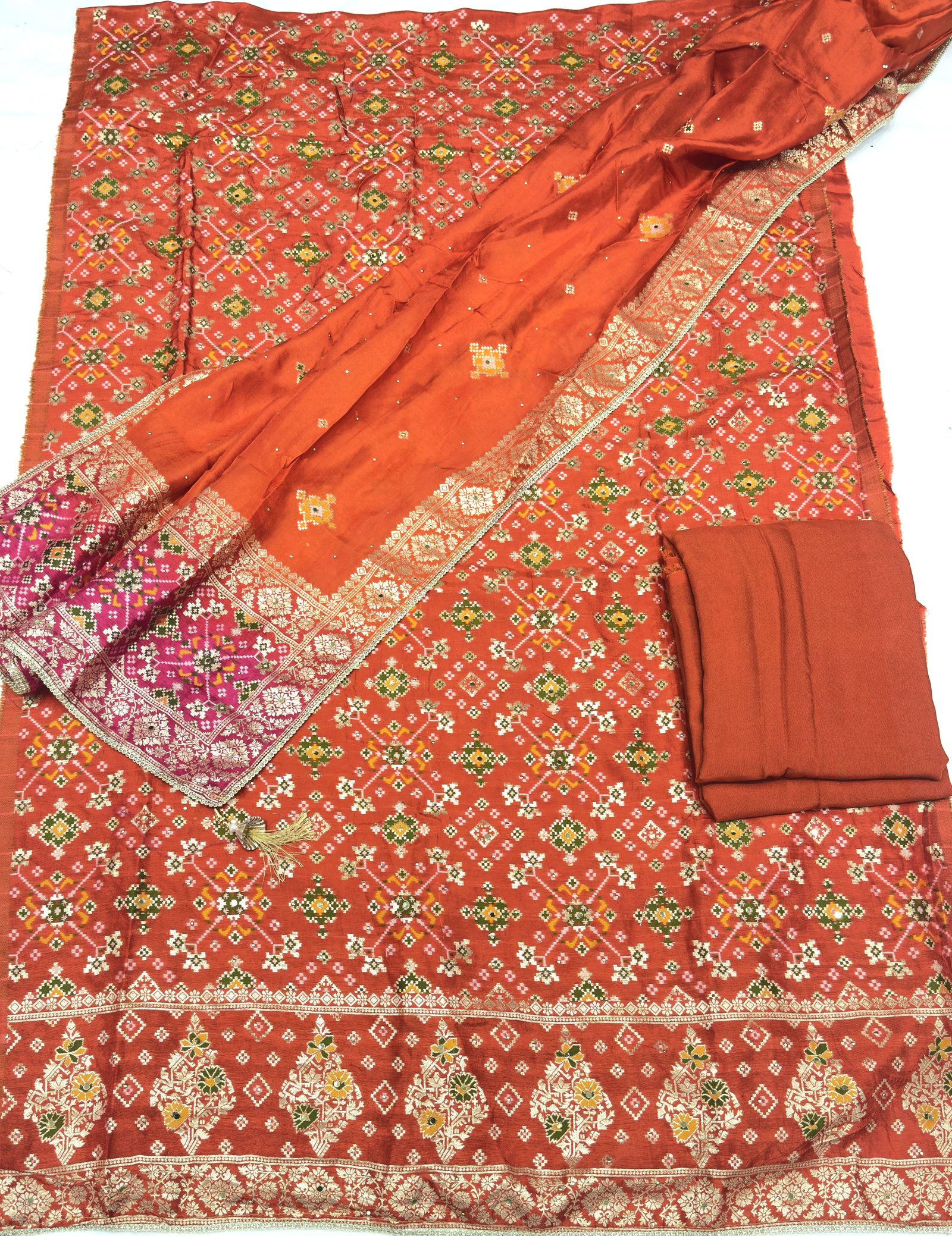 Banarasi Silk Trending Suit With Graceful Dupatta 